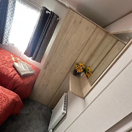 8 Guests - Pets Accepted - Seaglass Cayton Bay * スカーバラ