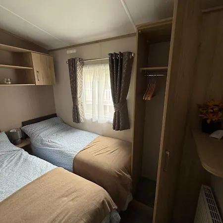 8 Guests - Pets Accepted - Seaglass Cayton Bay スカーバラ